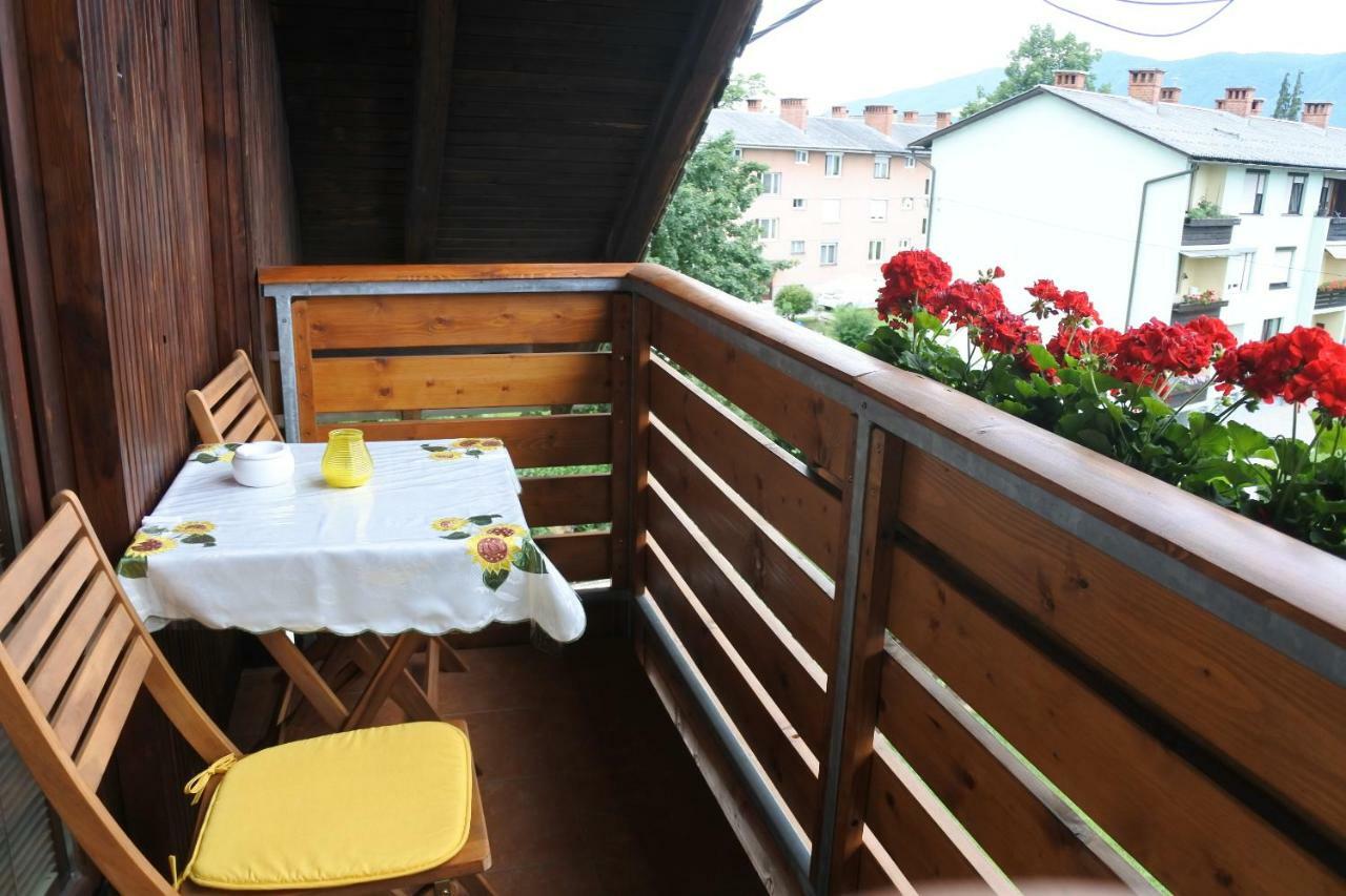 Apartma Vrh Лешче Экстерьер фото